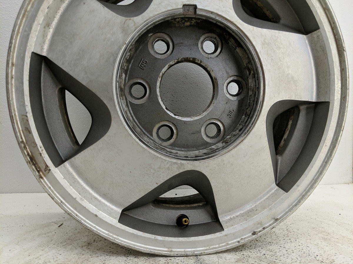 1995-1999 Chevrolet Tahoe Oem Wheel Rim 1076679 - Oemusedautoparts1.com