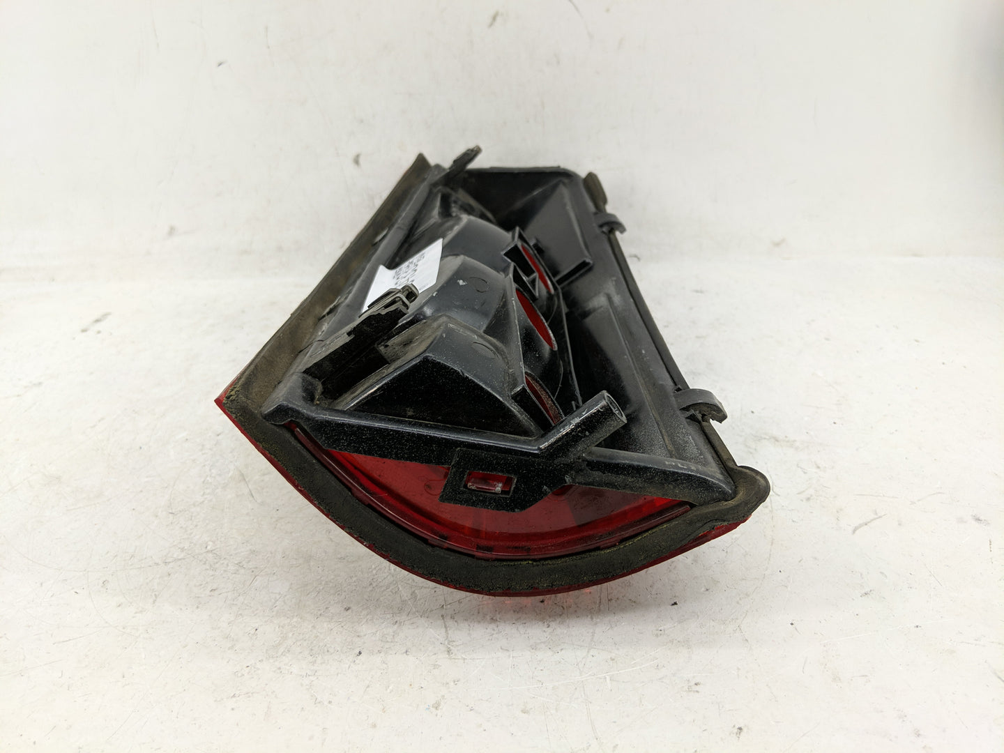 1995-2000 Chevrolet Tahoe Tail Light Assembly Driver Left OEM P/N:16508321 Fits Fits 1992 1993 1994 1995 1996 1997 1998 1999