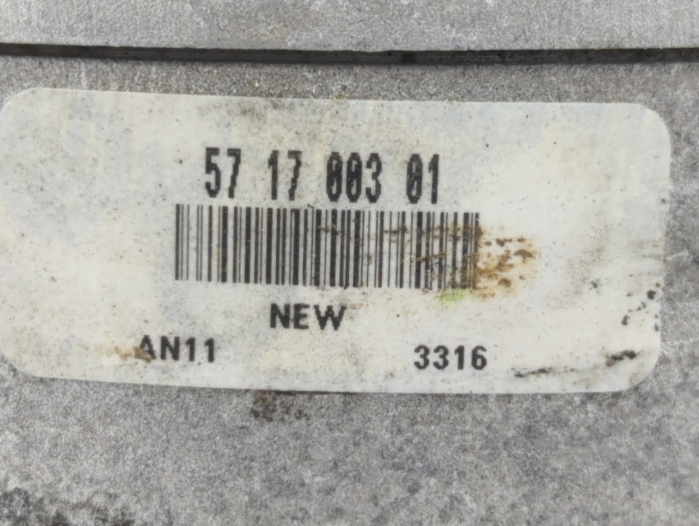1995 Chevrolet Tahoe Alternator Replacement Generator Charging Assembly Engine OEM P/N:7333627153 02 800-854-0076 Fits Fits 
