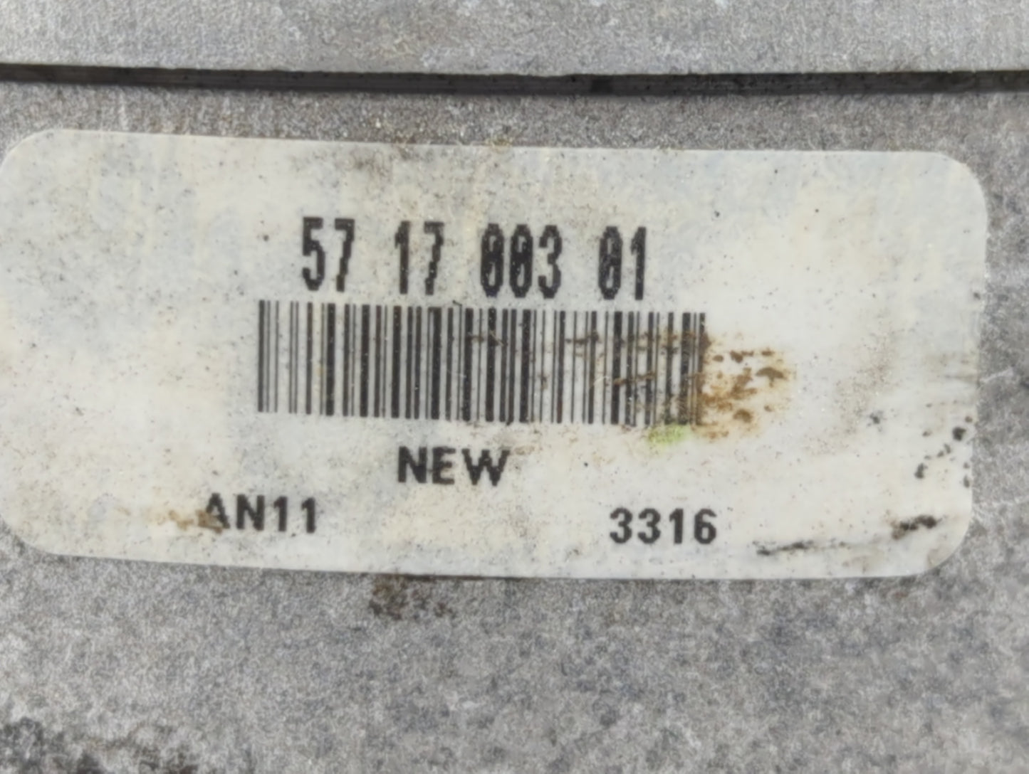 1995 Chevrolet Tahoe Alternator Replacement Generator Charging Assembly Engine OEM P/N:7333627153 02 800-854-0076 Fits Fits 