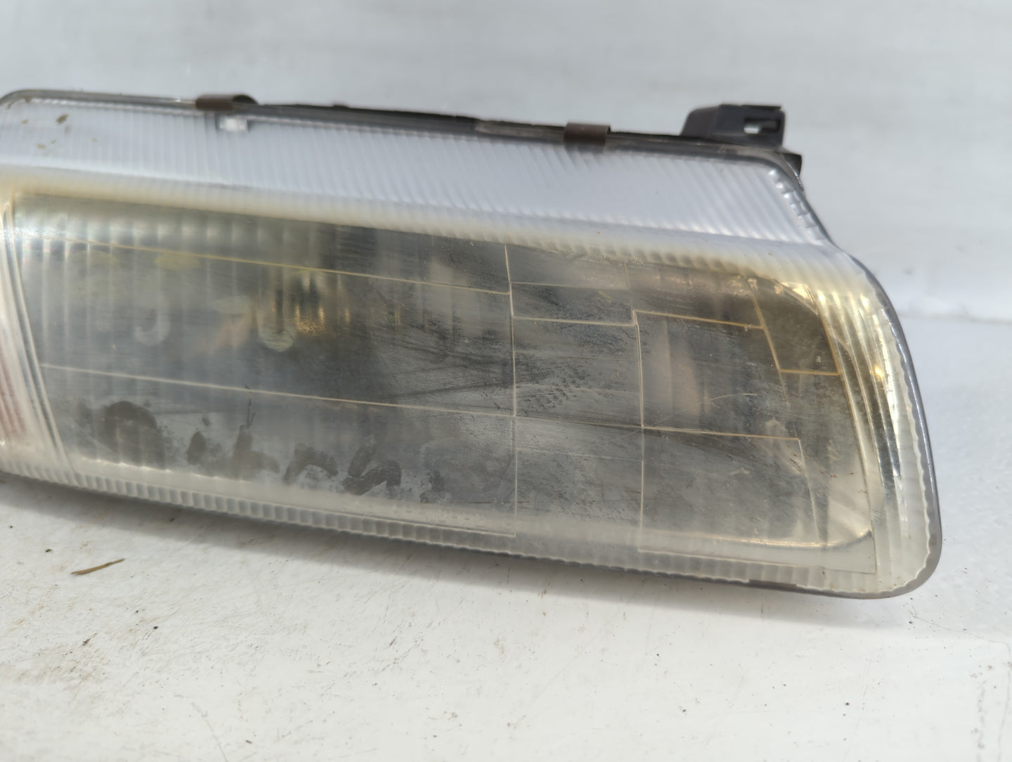 1995-1996 Chrysler Cirrus Passenger Right Oem Head Light Headlight Lamp - Oemusedautoparts1.com