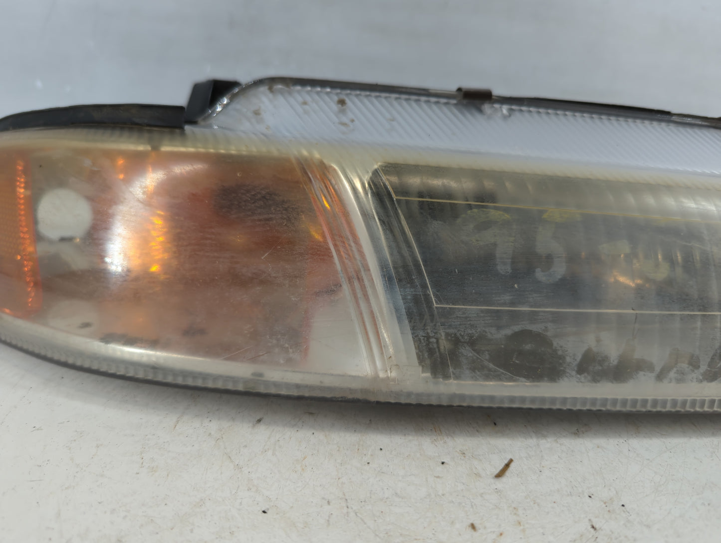 1995-1996 Chrysler Cirrus Passenger Right Oem Head Light Headlight Lamp - Oemusedautoparts1.com