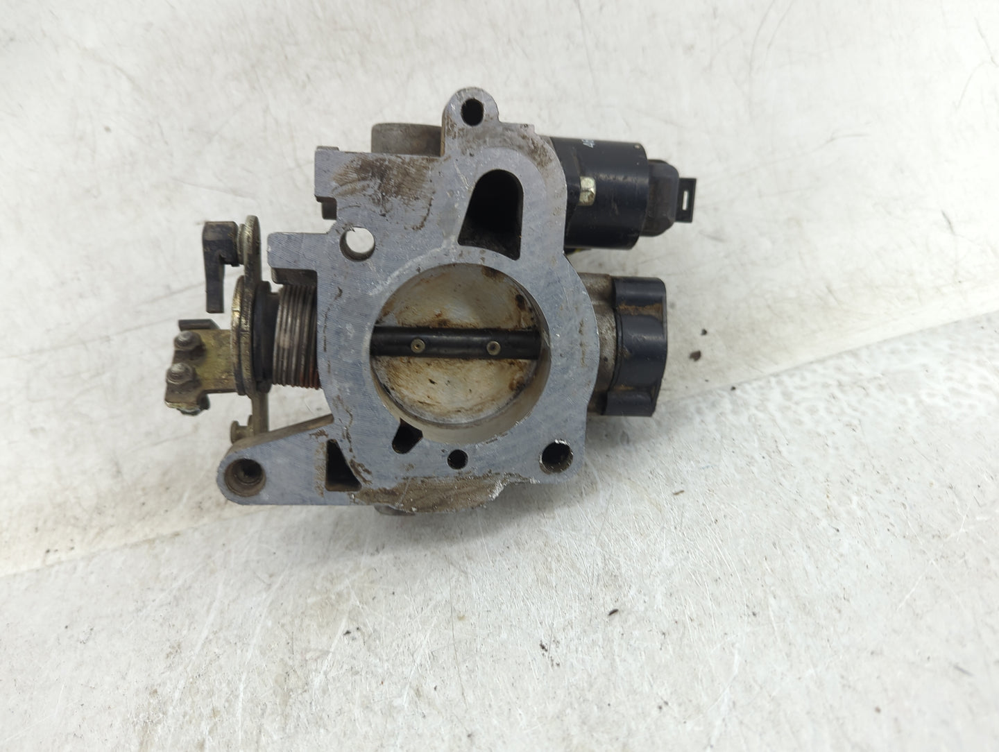 1995-1996 Dodge Neon Throttle Body P/N:4669480 Fits Fits 1995 1996 OEM Used Auto Parts - Oemusedautoparts1.com