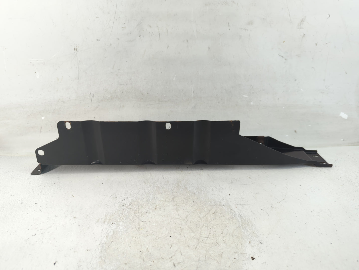 Ford E-150 Radiator Support Oem 927480 - Oemusedautoparts1.com