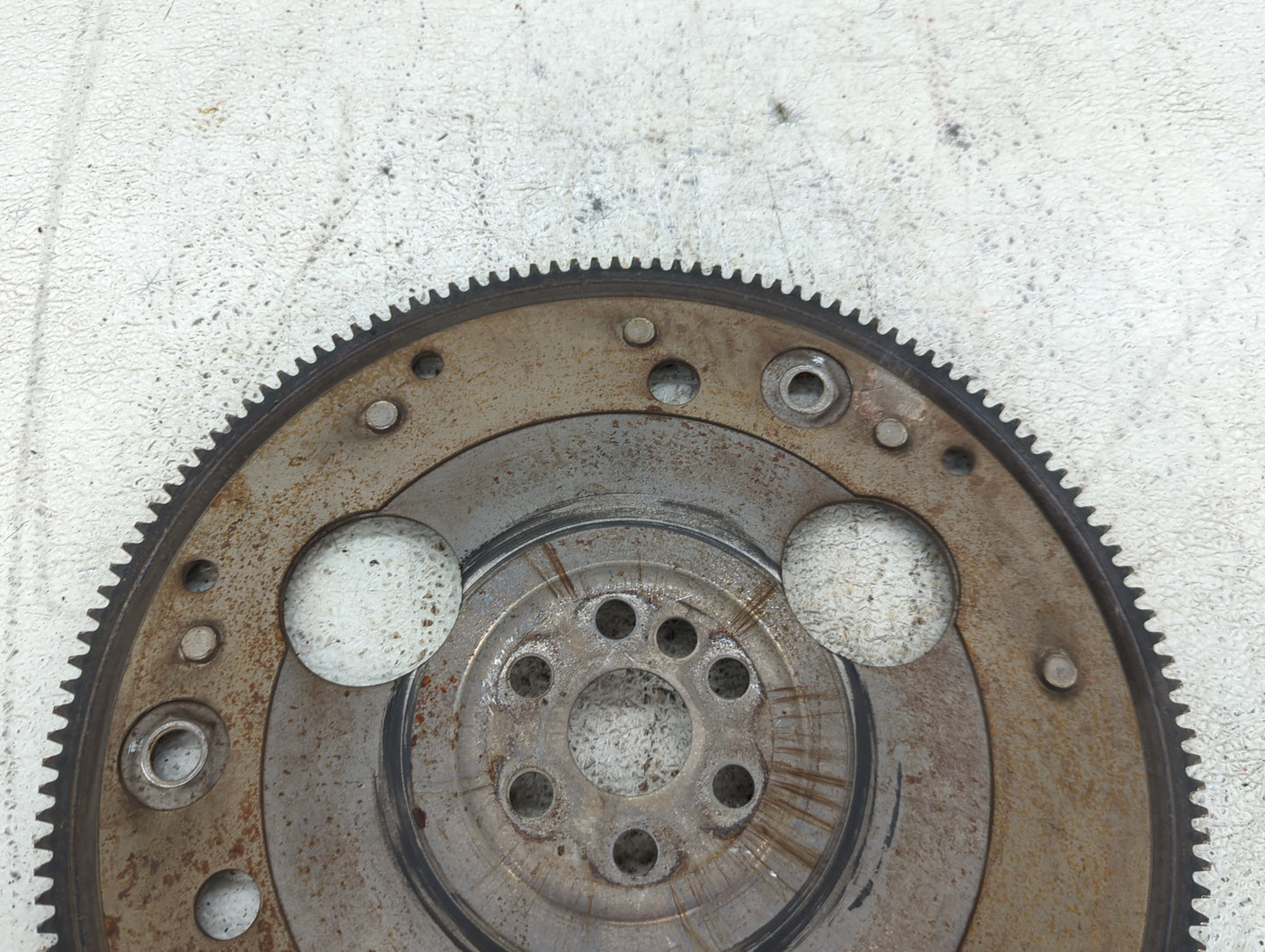 1991-2002 Ford Escort Transmission Flywheel Flexplate P/N:24576876 Fits OEM Used Auto Parts - Oemusedautoparts1.com