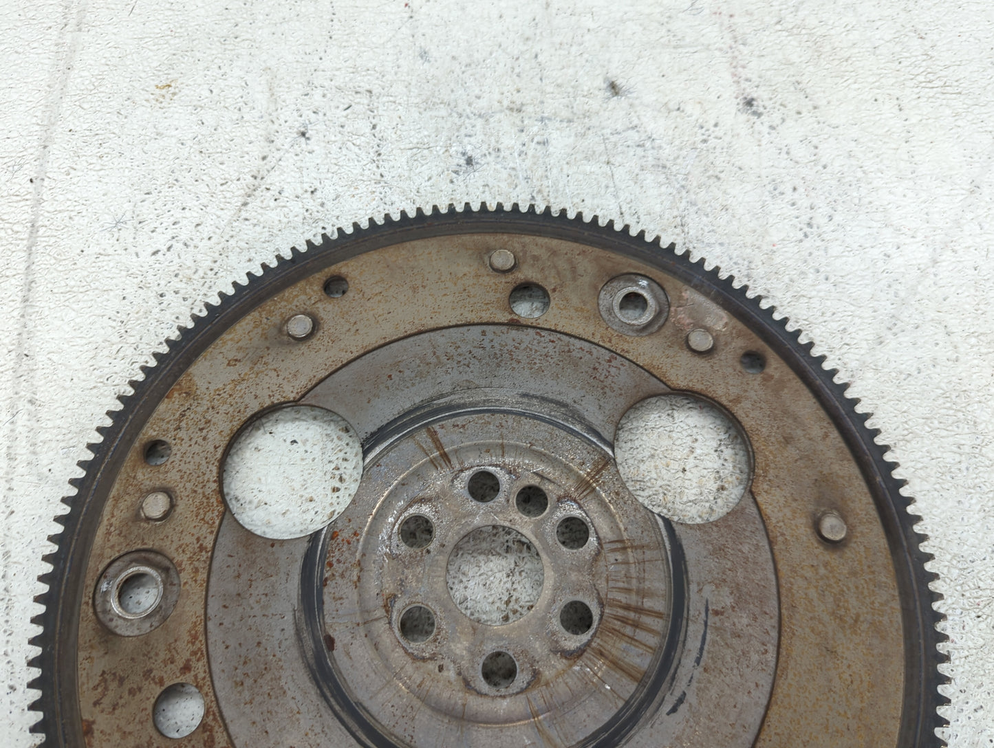 1991-2002 Ford Escort Transmission Flywheel Flexplate P/N:24576876 Fits OEM Used Auto Parts - Oemusedautoparts1.com