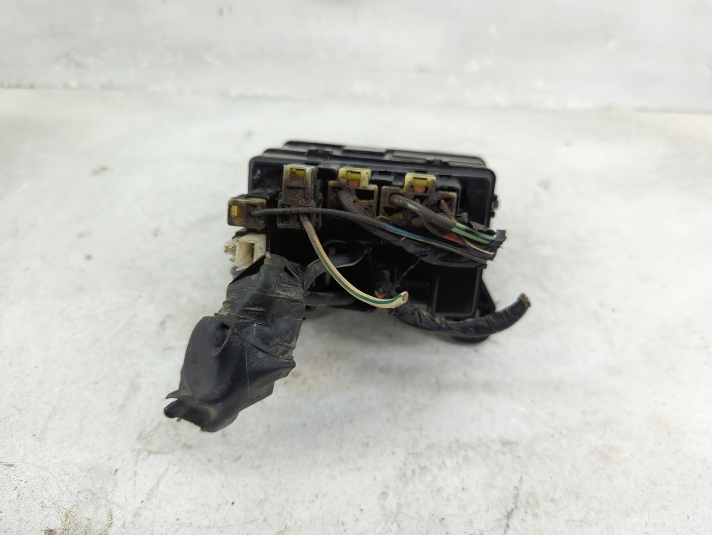1995 Ford Escort Fusebox Fuse Box Panel Relay Module P/N:BWA3 Fits OEM Used Auto Parts - Oemusedautoparts1.com
