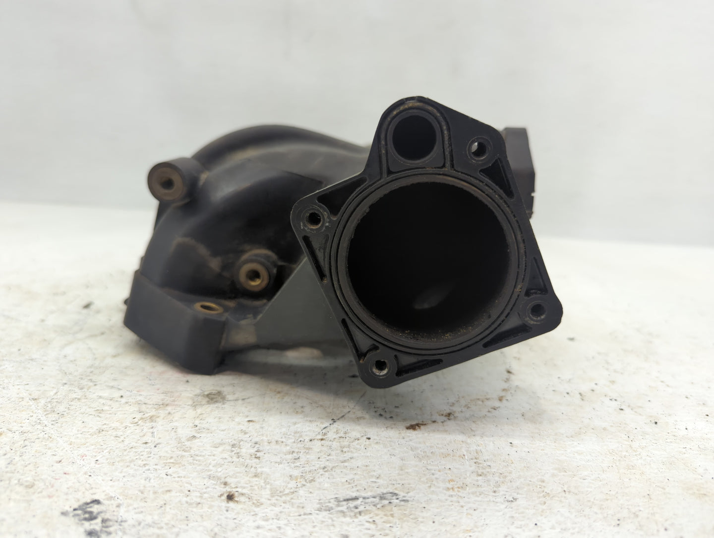 1995-1996 Ford Explorer Air Intake Manifold P/N:95TF-9E648-AA Fits Fits 1995 1996 OEM Used Auto Parts - Oemusedautoparts1.co