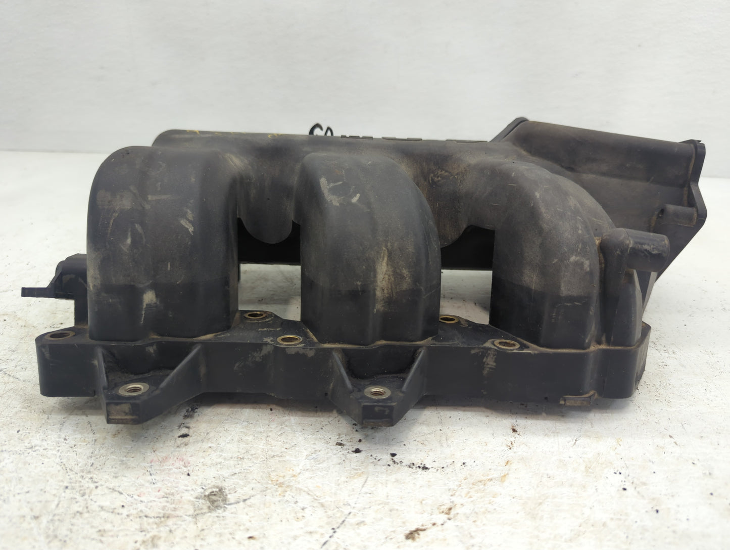 1995-1996 Ford Explorer Air Intake Manifold P/N:95TF-9E648-AA Fits Fits 1995 1996 OEM Used Auto Parts - Oemusedautoparts1.co