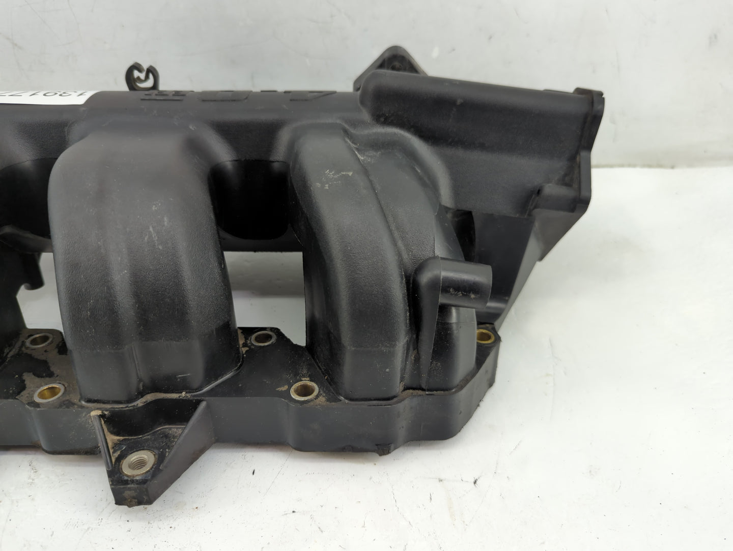 1995-1996 Ford Explorer Air Intake Manifold P/N:95TF-9E648-AA Fits Fits 1995 1996 1997 OEM Used Auto Parts - Oemusedautopart