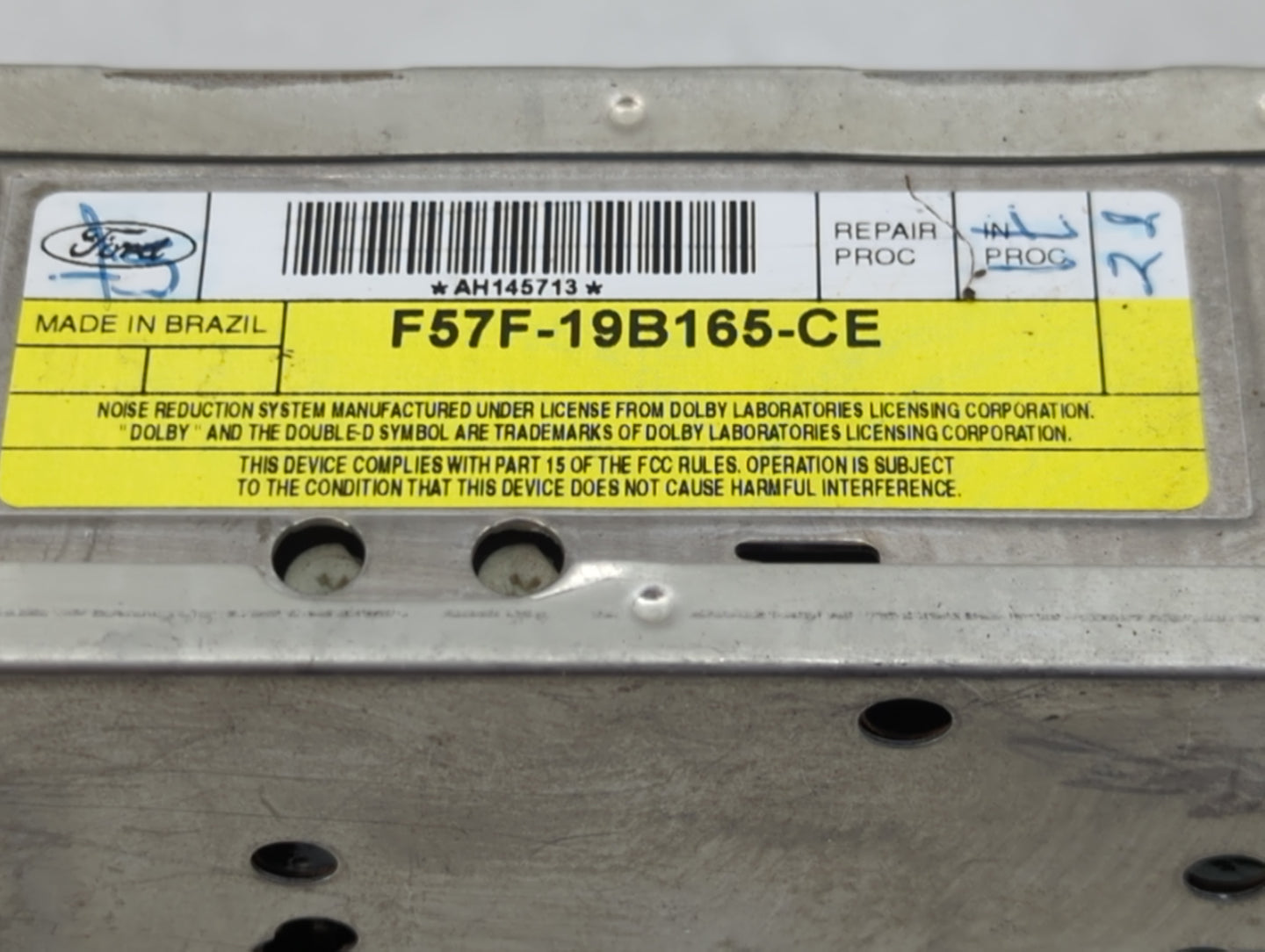 1995-1997 Ford Explorer Radio AM FM Cd Player Receiver Replacement P/N:F57F-19B165-CE Fits Fits 1995 1996 1997 OEM Used Auto