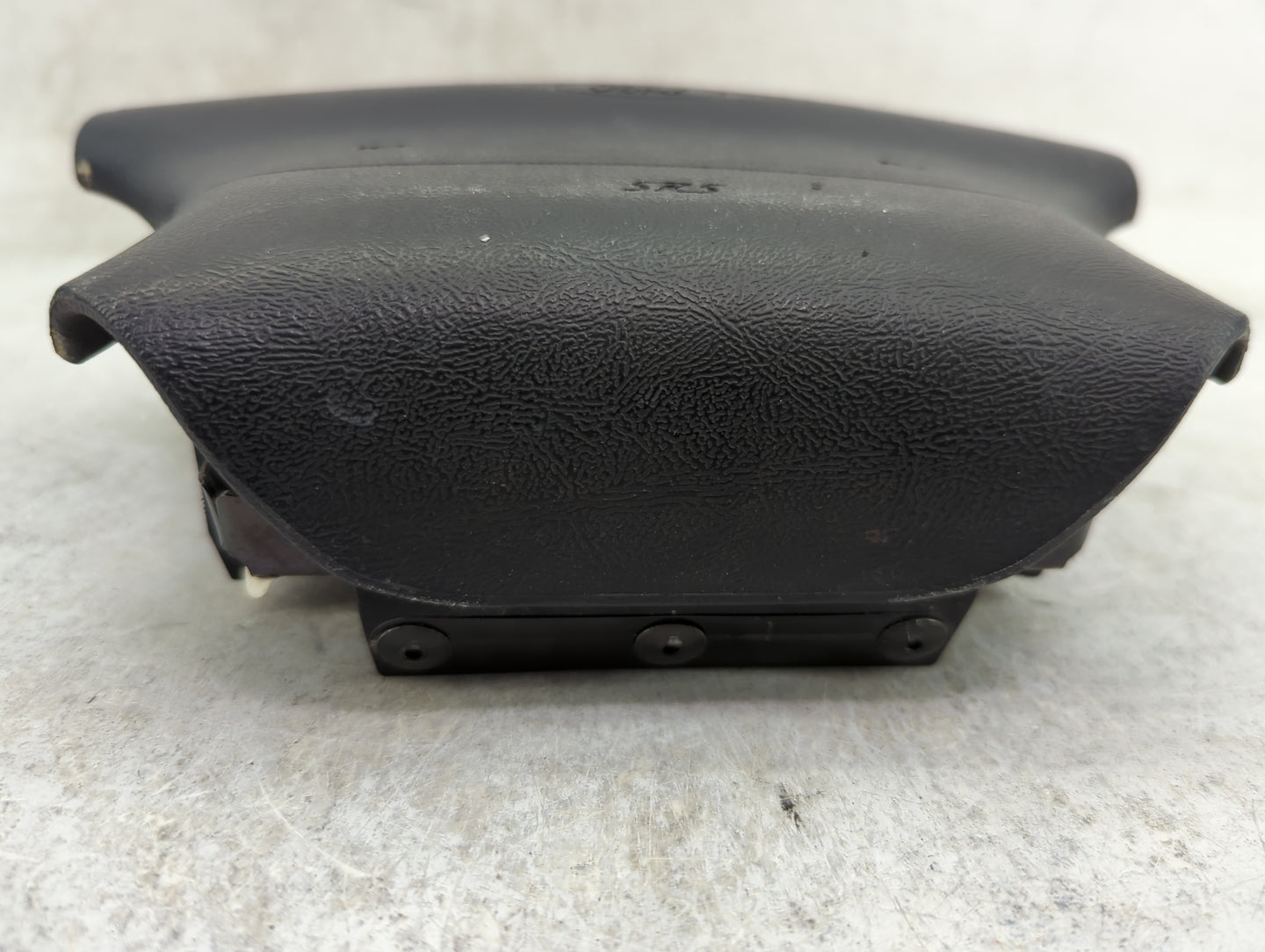 1995-1997 Ford Explorer Air Bag Driver Left Steering Wheel Mounted P/N:F57B-78043B13-AE Fits Fits 1995 1996 1997 OEM Used Au