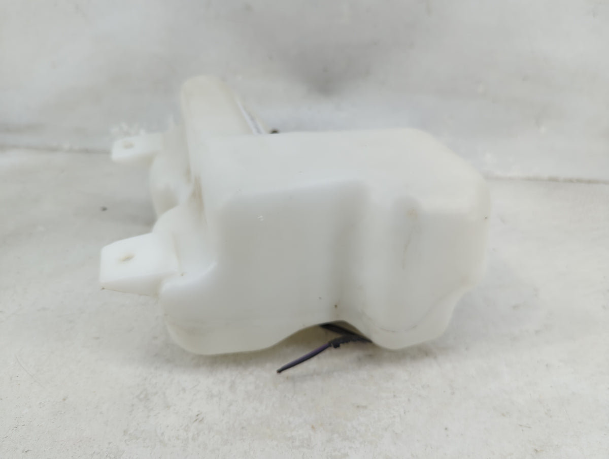 1995-1996 Ford Explorer Air Cleaner Intake-duct Hose Tube 1466625 - Oemusedautoparts1.com