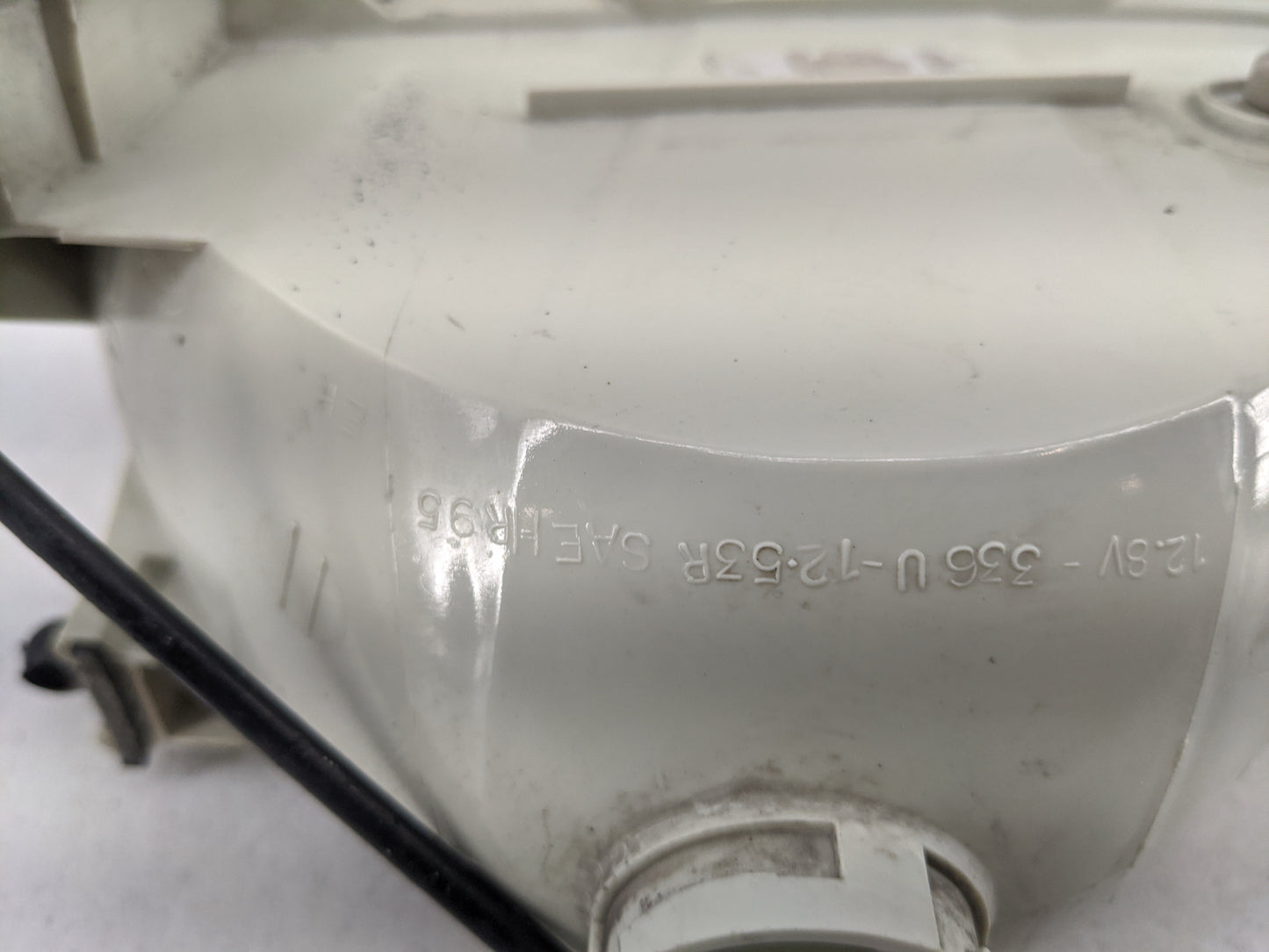 1995-2001 Ford Explorer Passenger Right Oem Head Light Headlight Lamp 1467016 - Oemusedautoparts1.com