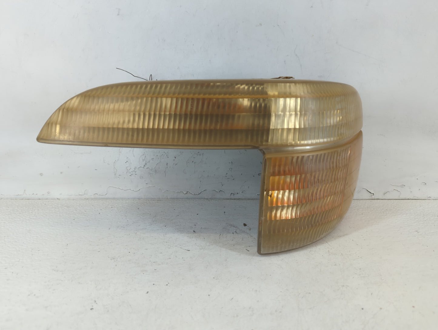 1995 Ford Explorer Driver Left Rear Side Marker - Oemusedautoparts1.com