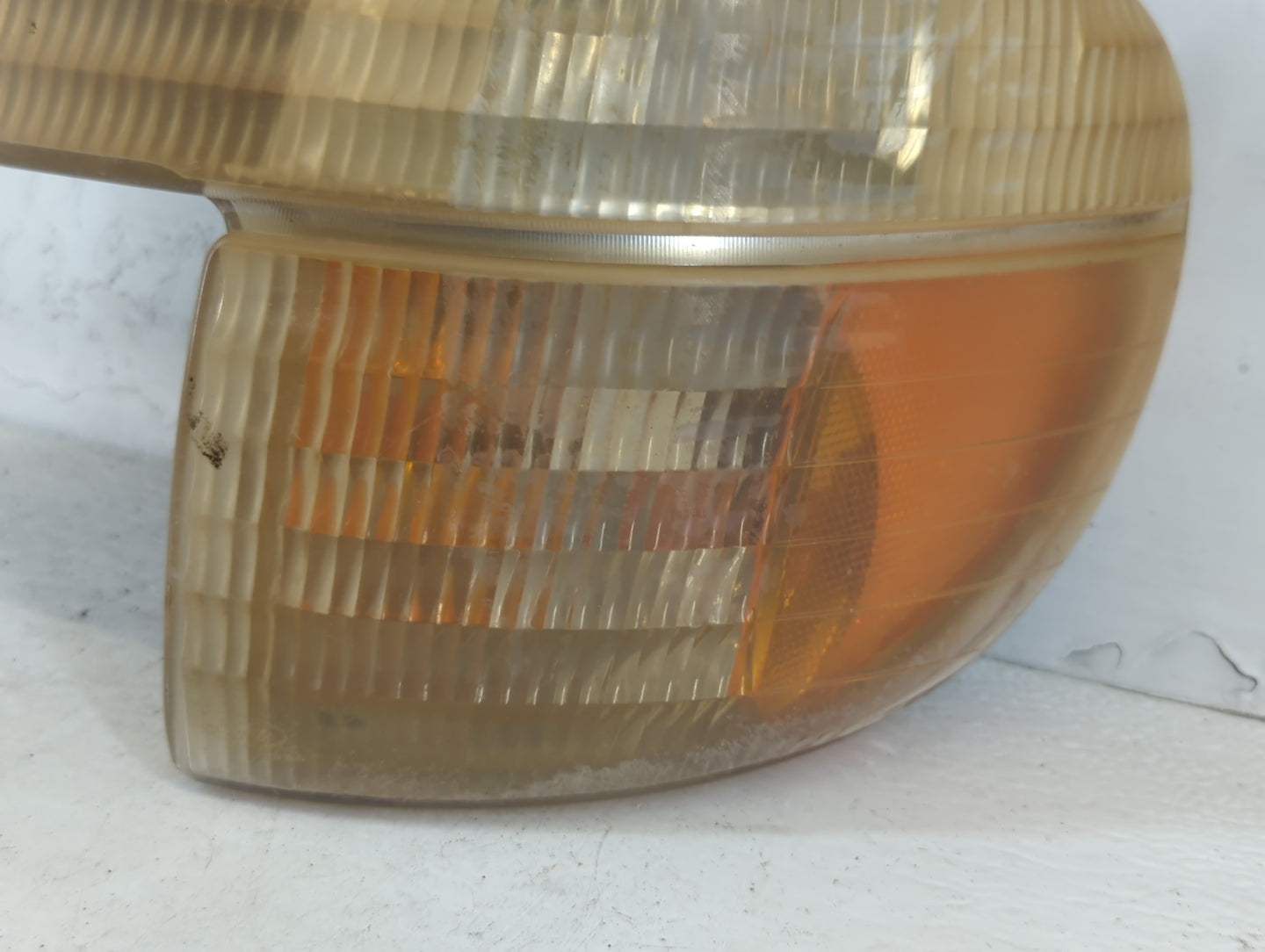 1995 Ford Explorer Driver Left Rear Side Marker - Oemusedautoparts1.com