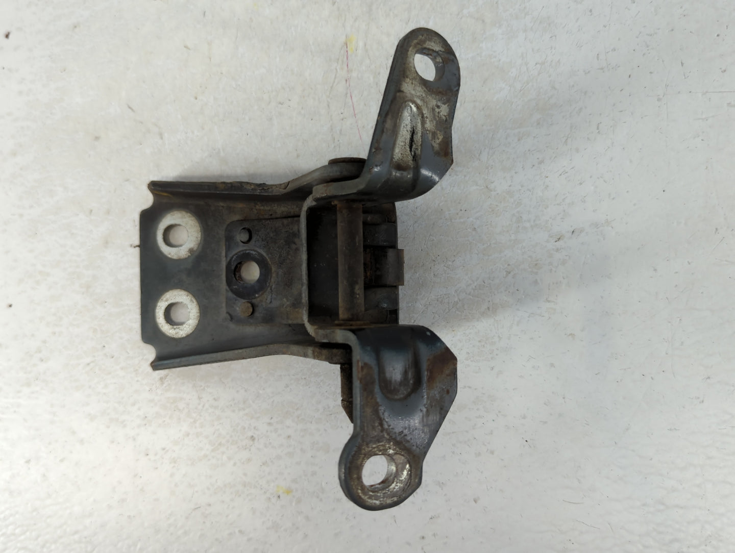 1995 Ford F-150 Driver Left Hood Hinge - Oemusedautoparts1.com