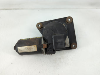 compare product 1995-1997 Ford F-350 Front Windshield Wiper Motor P/N:F5TU-17504-AA Fits Fits 1995 1996 1997 OEM Used Auto Parts
