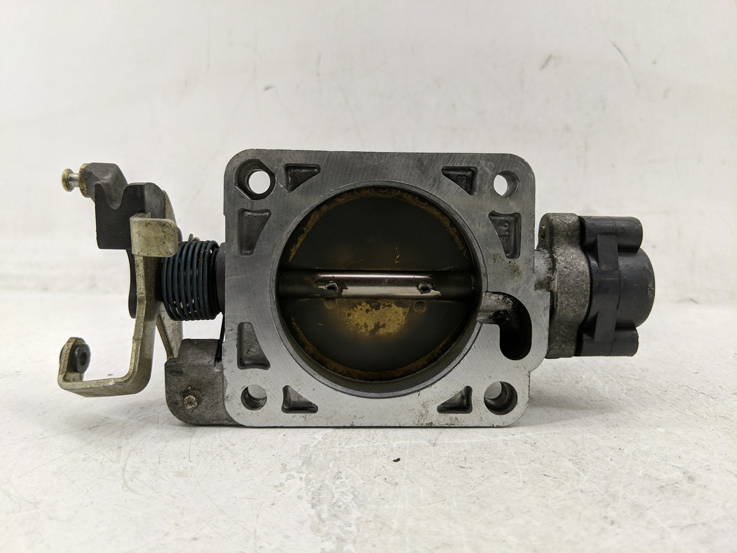 1996-1997 Ford Mustang Throttle Body Fits Fits 1996 1997 OEM Used Auto Parts - Oemusedautoparts1.com