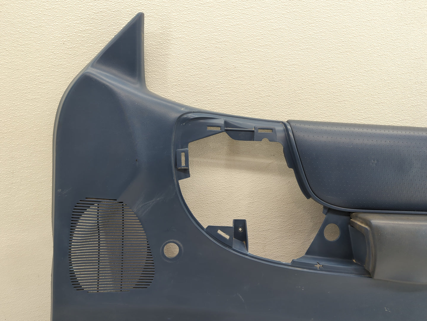 1995 Ford Ranger Front Right Passenger Interior Door Panel Trim - Oemusedautoparts1.com