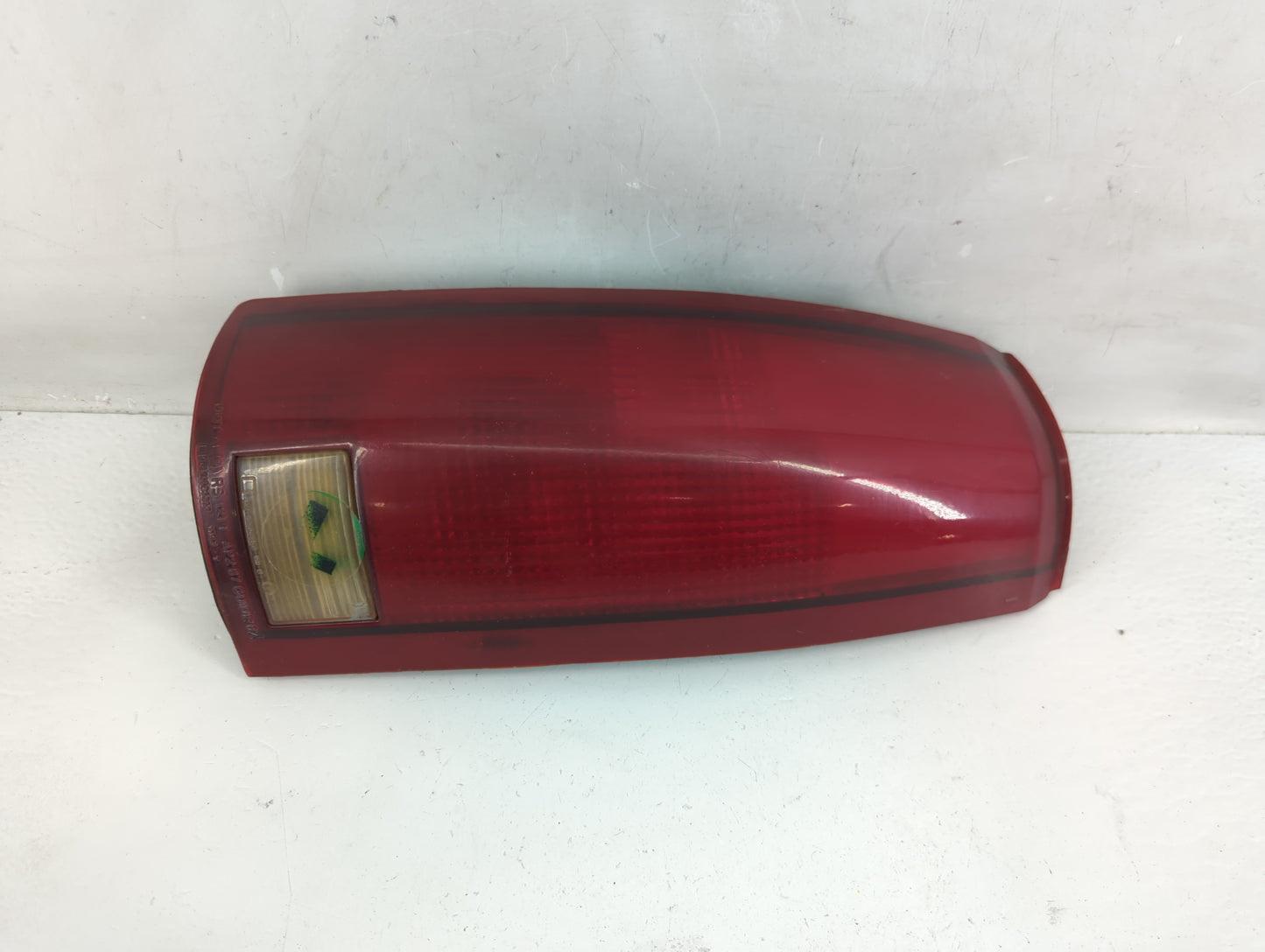 1995 Gmc 1500 Tail Light Assembly Driver Left OEM Fits OEM Used Auto Parts - Oemusedautoparts1.com