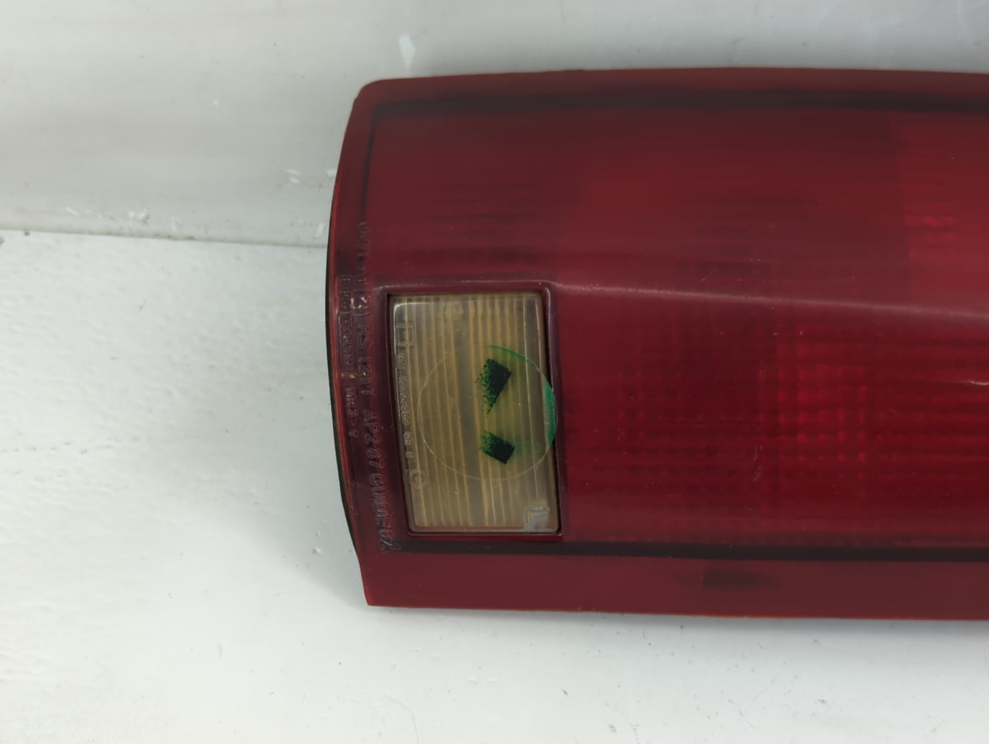 1995 Gmc 1500 Tail Light Assembly Driver Left OEM Fits OEM Used Auto Parts - Oemusedautoparts1.com