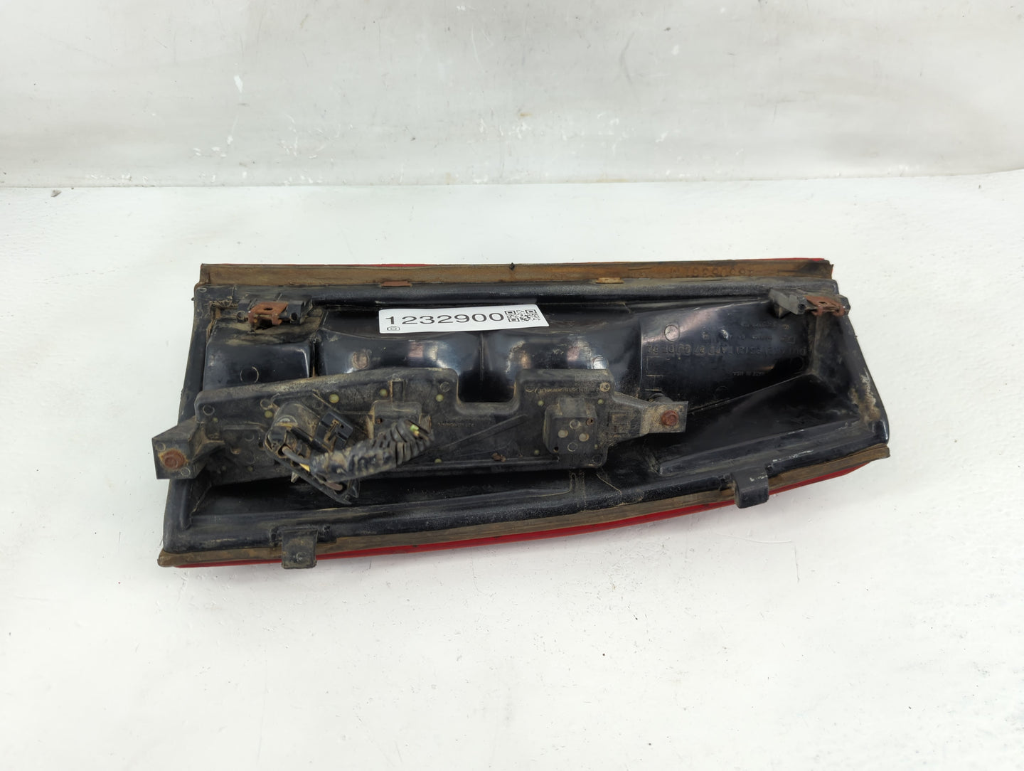1995 Gmc 1500 Tail Light Assembly Driver Left OEM Fits OEM Used Auto Parts - Oemusedautoparts1.com