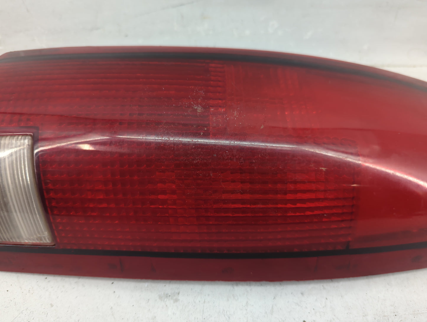 1995 Gmc 1500 Tail Light Assembly Driver Left OEM P/N:16506349 Fits OEM Used Auto Parts - Oemusedautoparts1.com