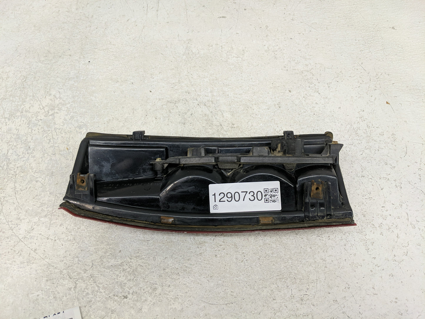 1995 Gmc 1500 Tail Light Assembly Driver Left OEM P/N:16506349 Fits OEM Used Auto Parts - Oemusedautoparts1.com