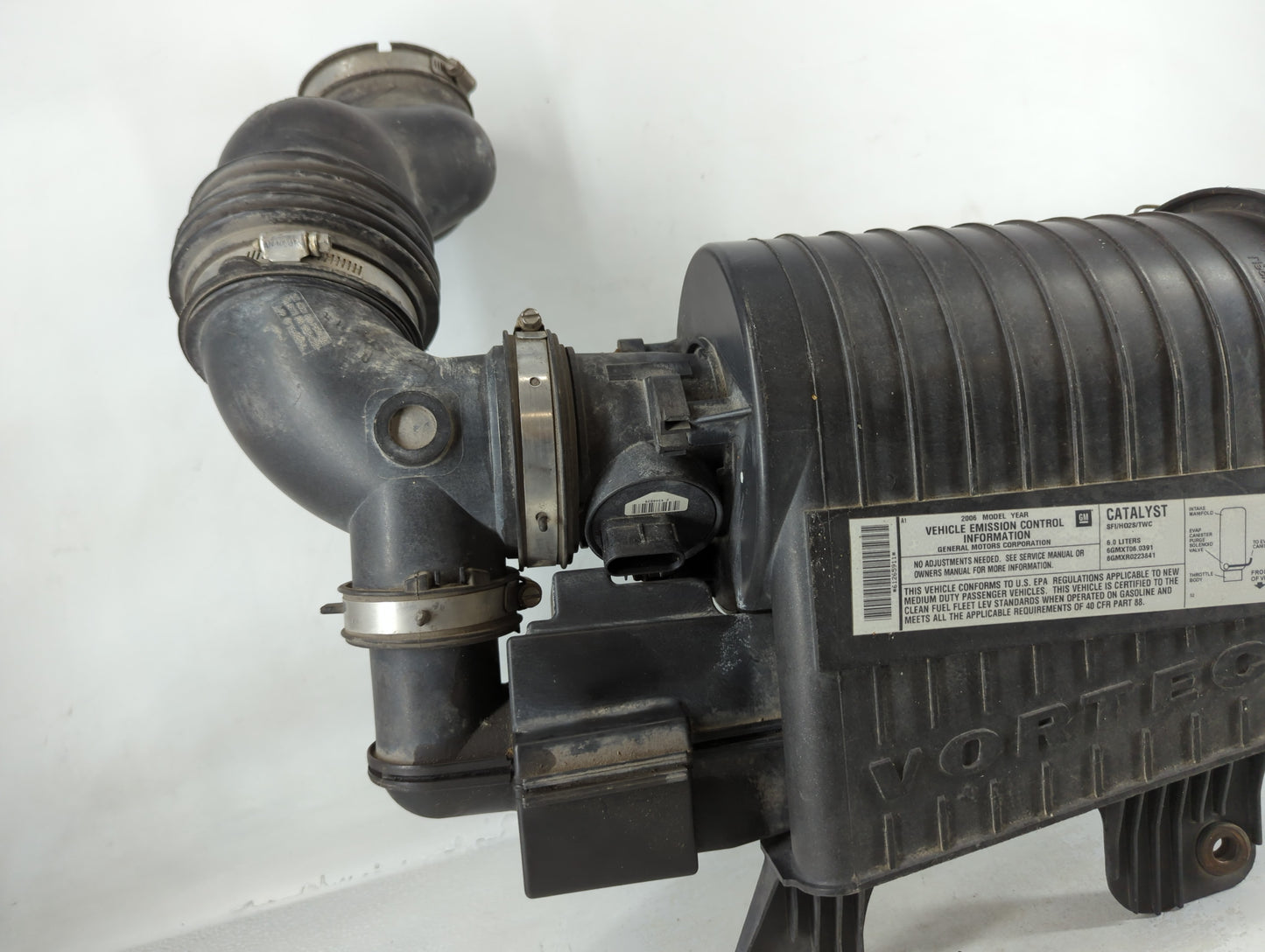 1995 Gmc 2500 Air Cleaner Intake-duct Hose Tube - Oemusedautoparts1.com