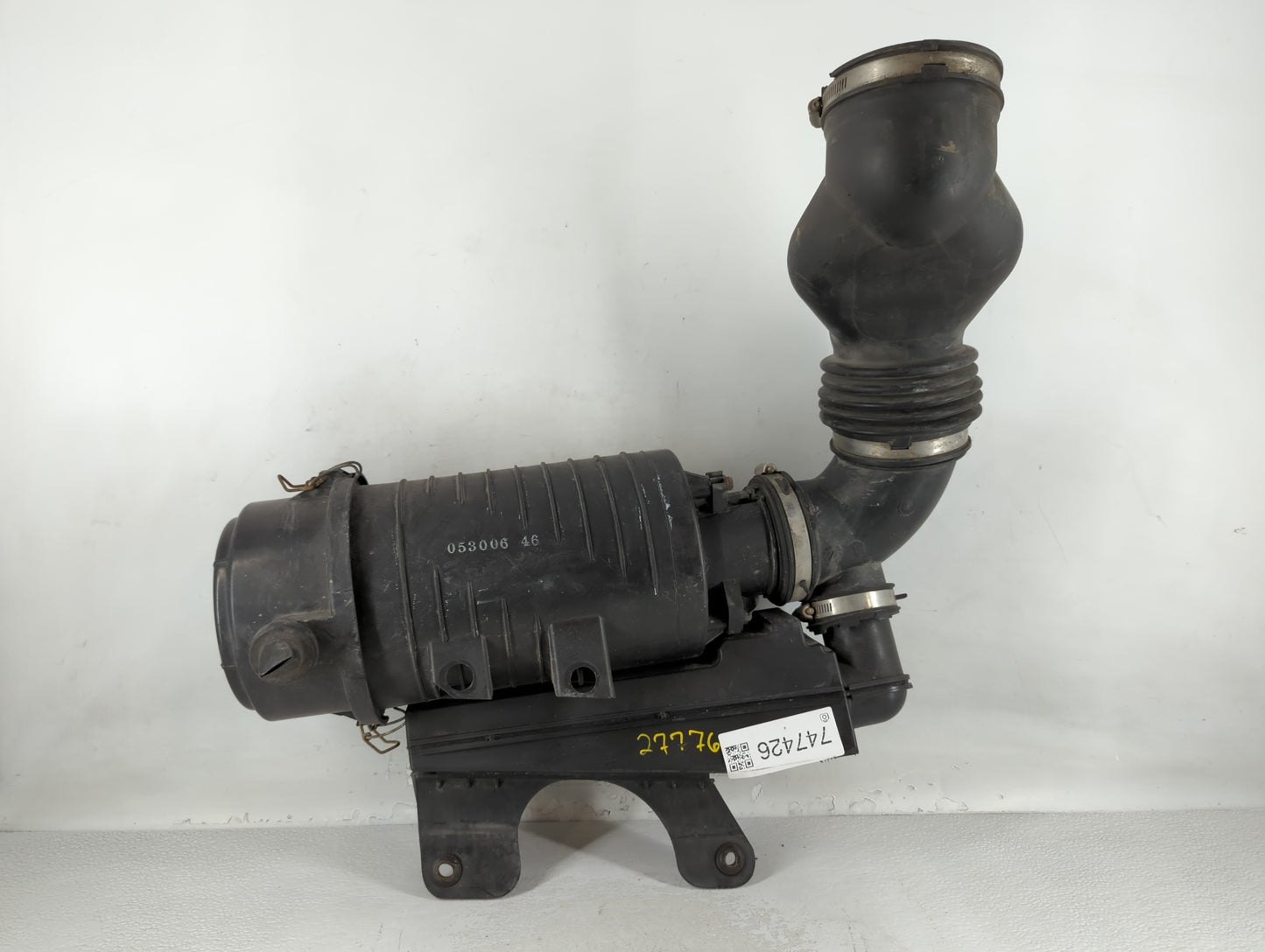 1995 Gmc 2500 Air Cleaner Intake-duct Hose Tube - Oemusedautoparts1.com