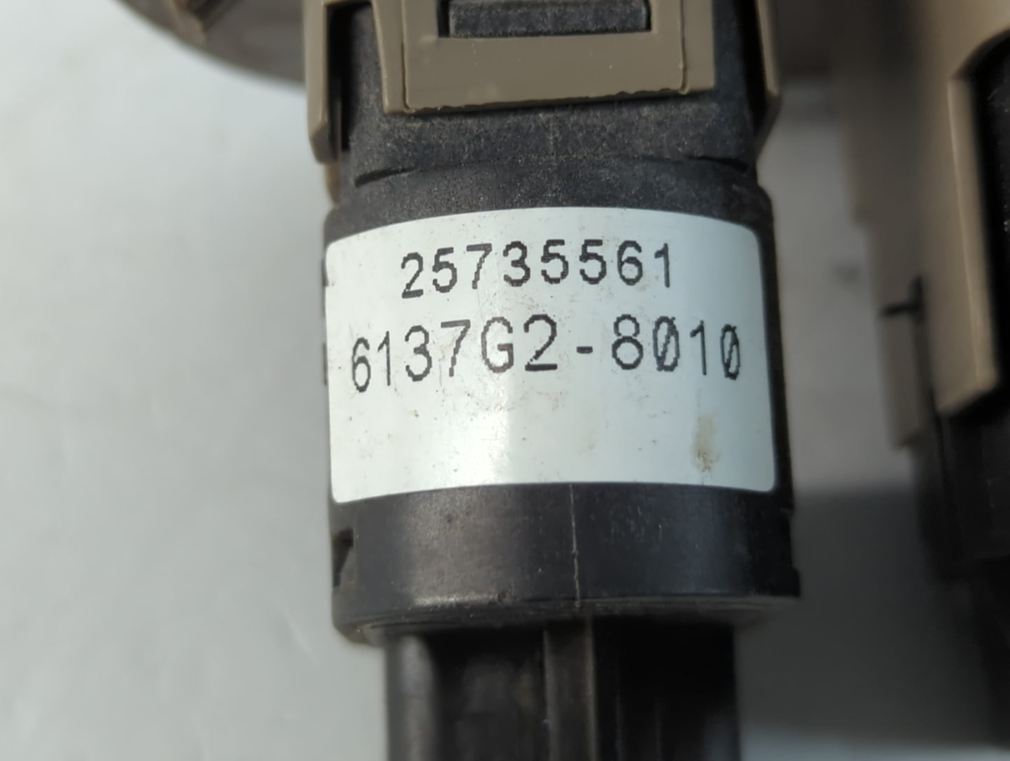 1995 Gmc 2500 Master Power Window Switch Replacement Driver Side Left P/N:6137G2-8010 25735561 Fits OEM Used Auto Parts - Oe