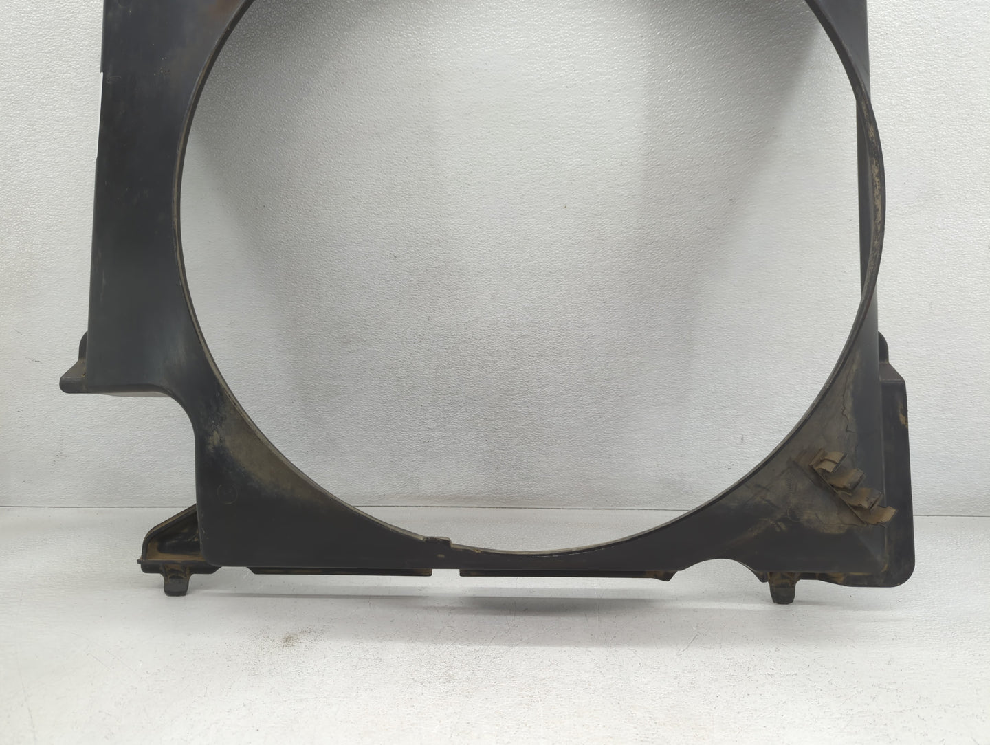 1995 GMC F350 Radiator Fan Shroud - Oemusedautoparts1.com