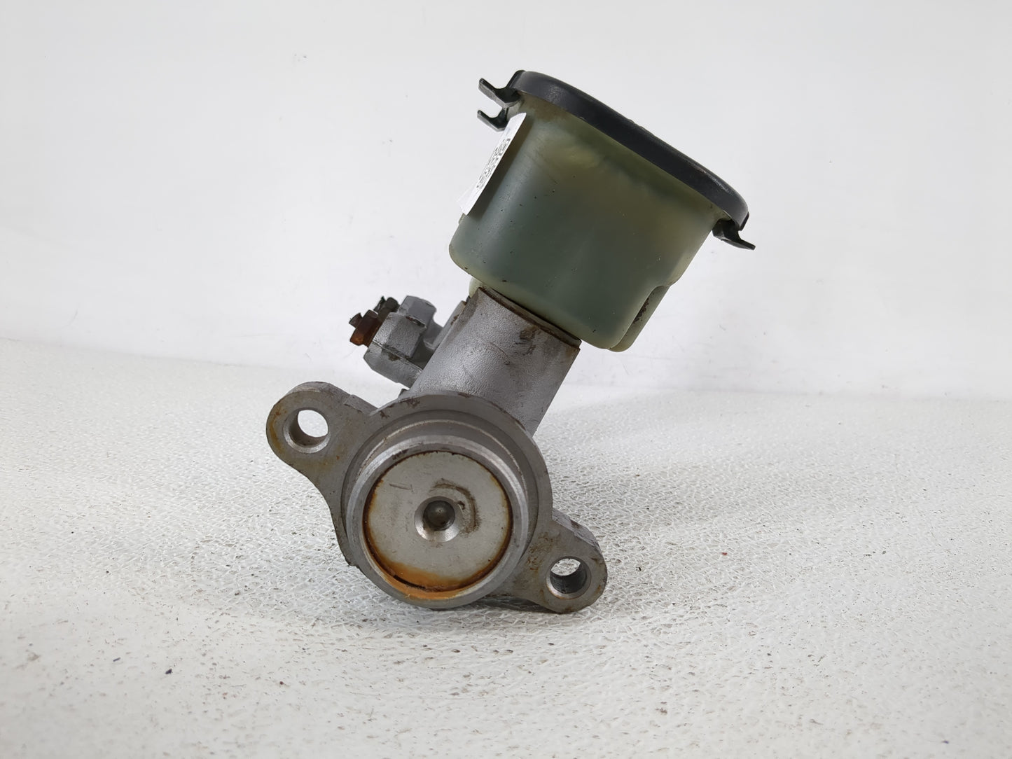 1995 GMC G2500 Pickup Master Cylinder - Oemusedautoparts1.com