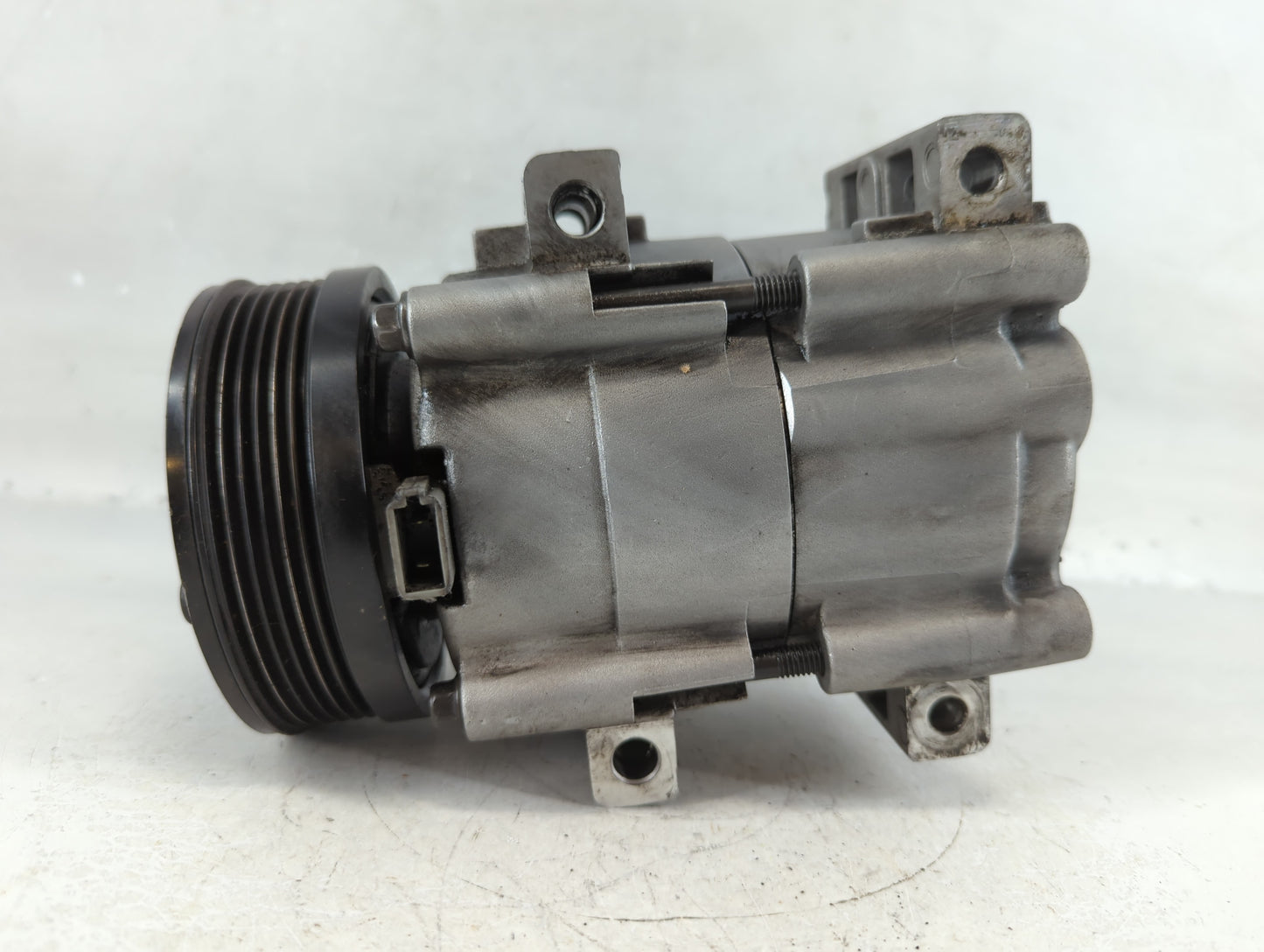 1995-1995 Gmc Safari Air Conditioning A/c Ac Compressor Oem - Oemusedautoparts1.com