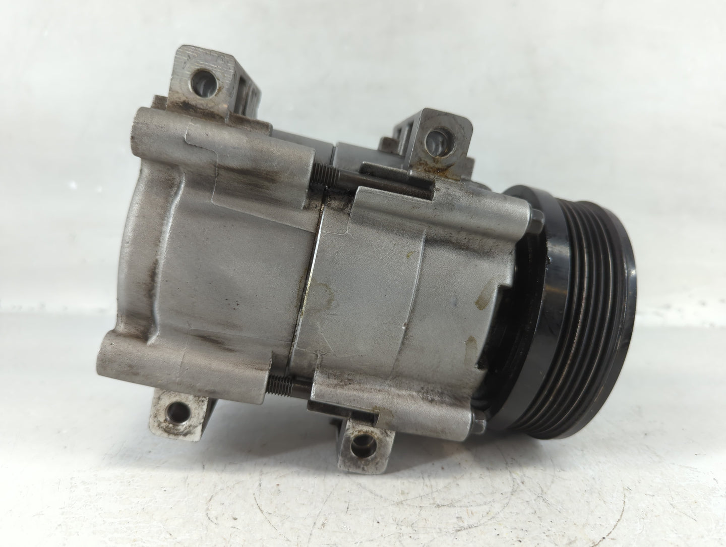 1995-1995 Gmc Safari Air Conditioning A/c Ac Compressor Oem - Oemusedautoparts1.com
