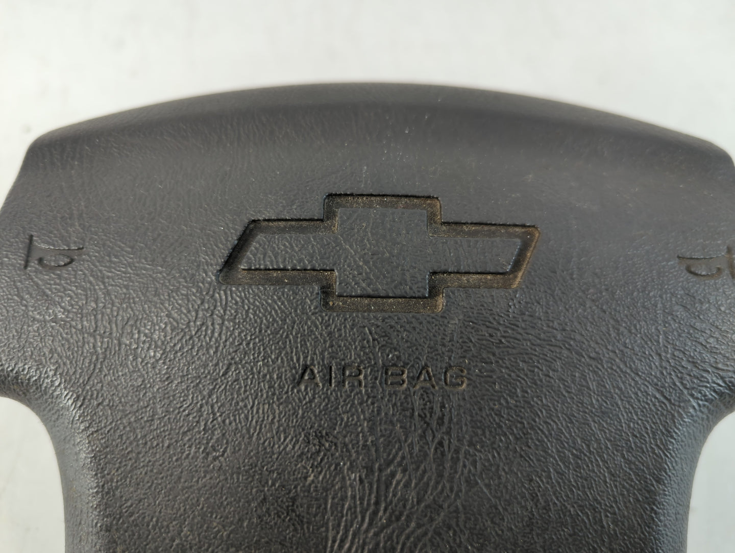 1995 Gmc Yukon Xl 2500 Air Bag Driver Left Steering Wheel Mounted P/N:AB60471E6WF Fits Fits 1996 1997 OEM Used Auto Parts - 