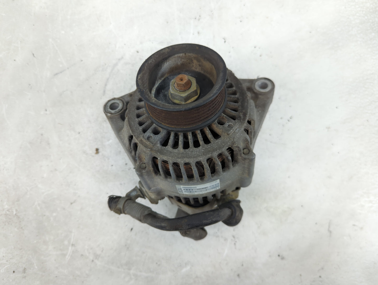 1995-1997 Honda Accord Alternator Replacement Generator Charging Assembly Engine OEM P/N:TN101211-5500 Fits Fits 1995 1996 1
