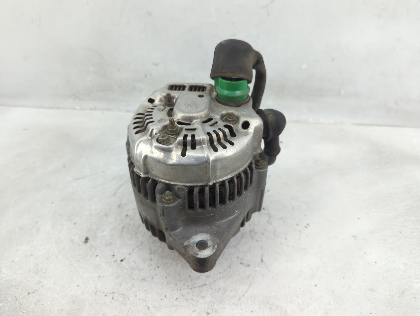 1995-1997 Honda Accord Alternator Replacement Generator Charging Assembly Engine OEM P/N:TN101211-5500 Fits Fits 1995 1996 1