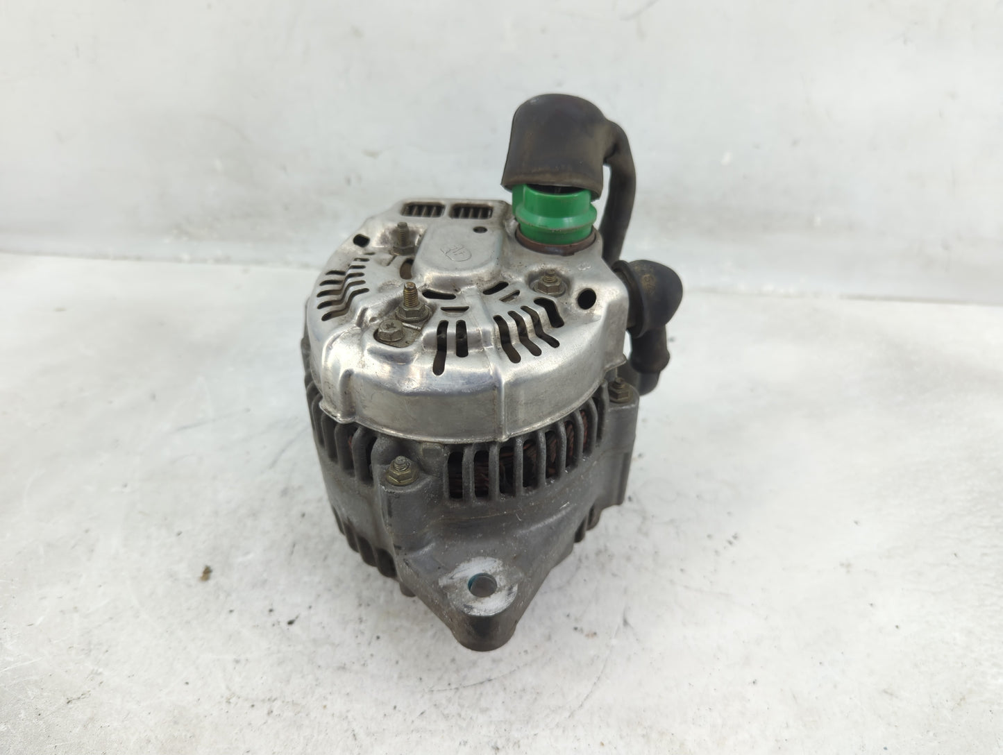 1995-1997 Honda Accord Alternator Replacement Generator Charging Assembly Engine OEM P/N:TN101211-5500 Fits Fits 1995 1996 1