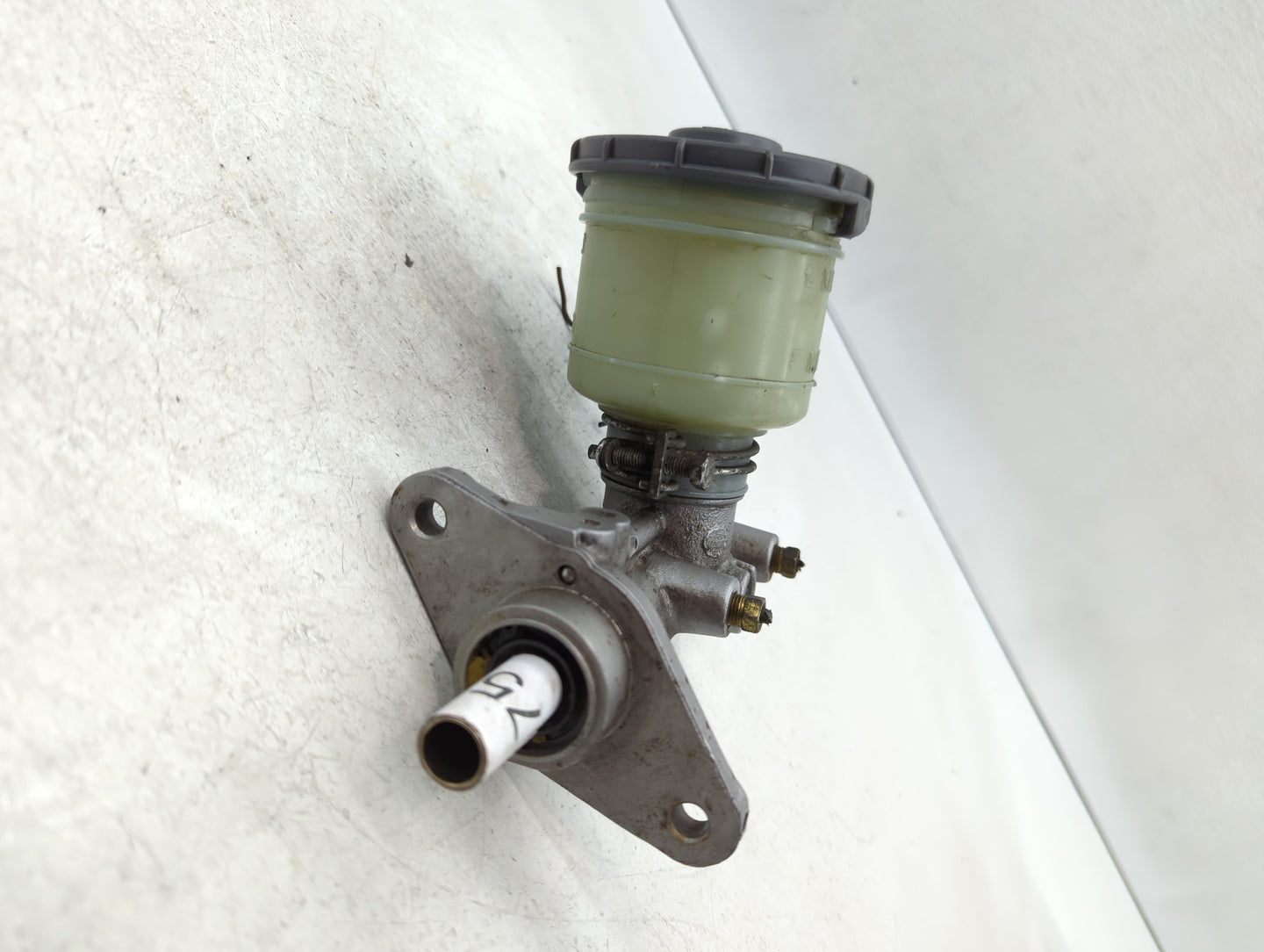 1994-1997 Honda Accord Brake Master Cylinder - Oemusedautoparts1.com