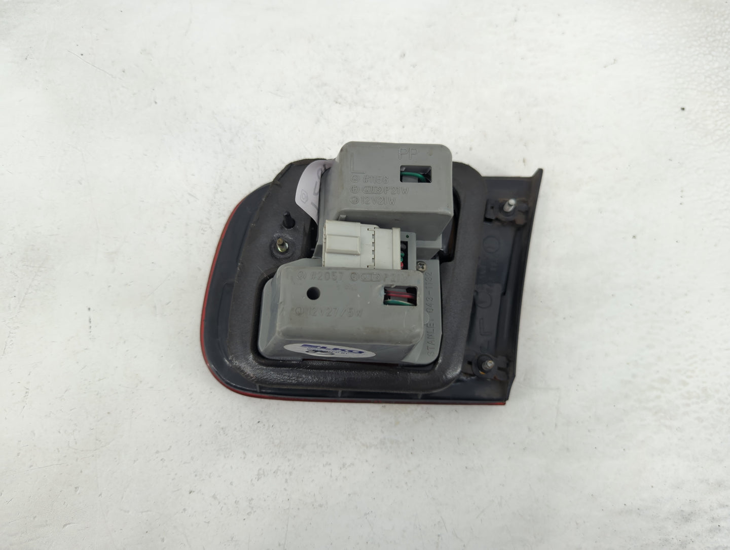 1992-1995 Honda Civic Tail Light Assembly Driver Left OEM Fits Fits 1992 1993 1994 1995 OEM Used Auto Parts - Oemusedautopar