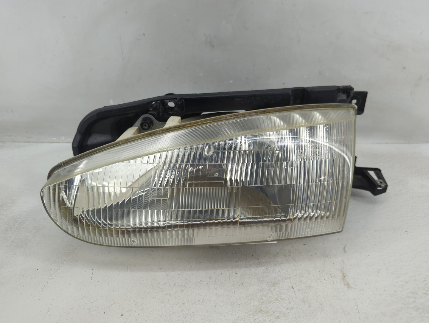 1994-1995 Hyundai Elantra Passenger Right Oem Head Light Headlight Lamp - Oemusedautoparts1.com