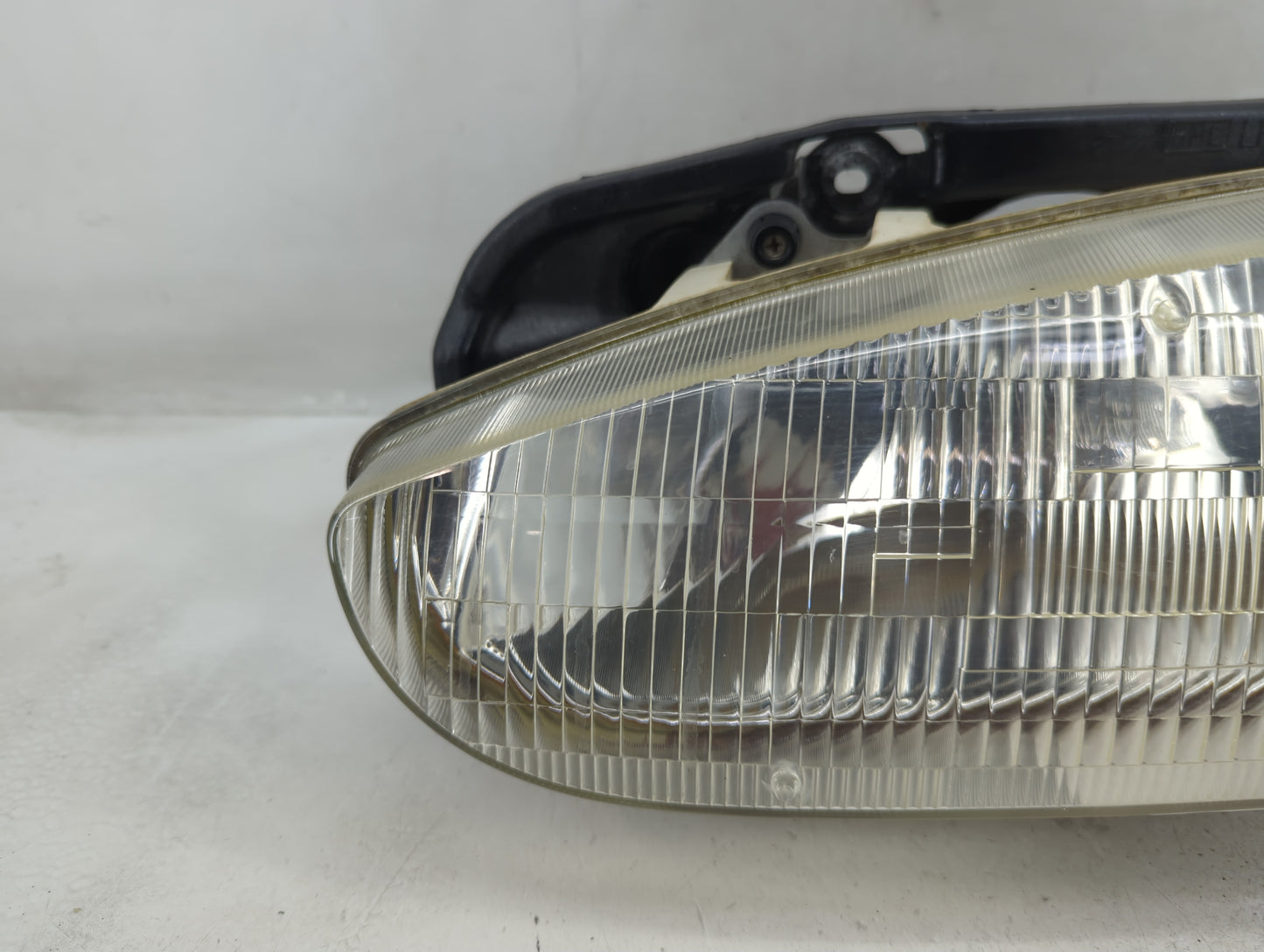 1994-1995 Hyundai Elantra Passenger Right Oem Head Light Headlight Lamp - Oemusedautoparts1.com