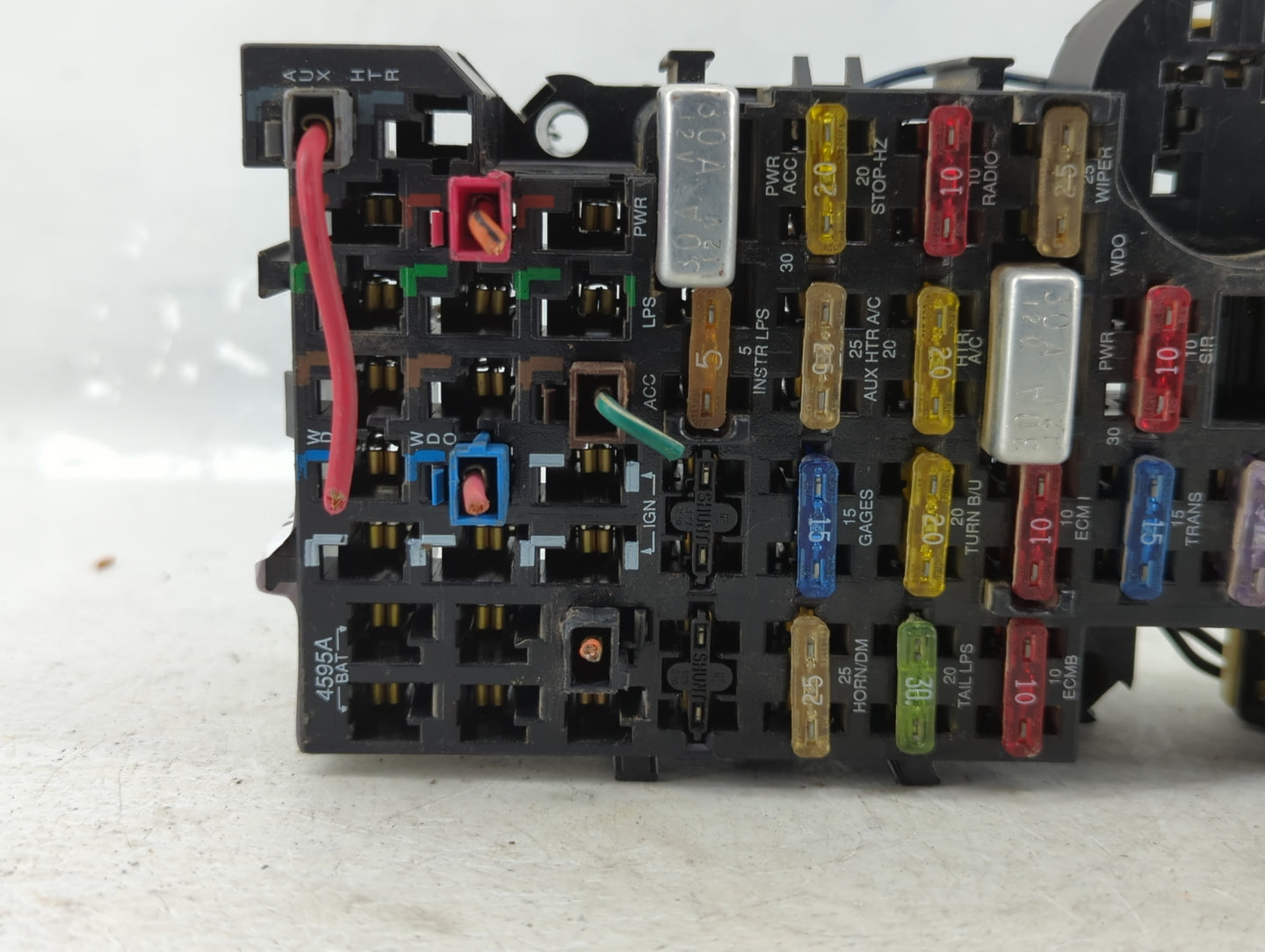 Infiniti G20 Chassis Control Module Ccm Bcm Body Control - Oemusedautoparts1.com