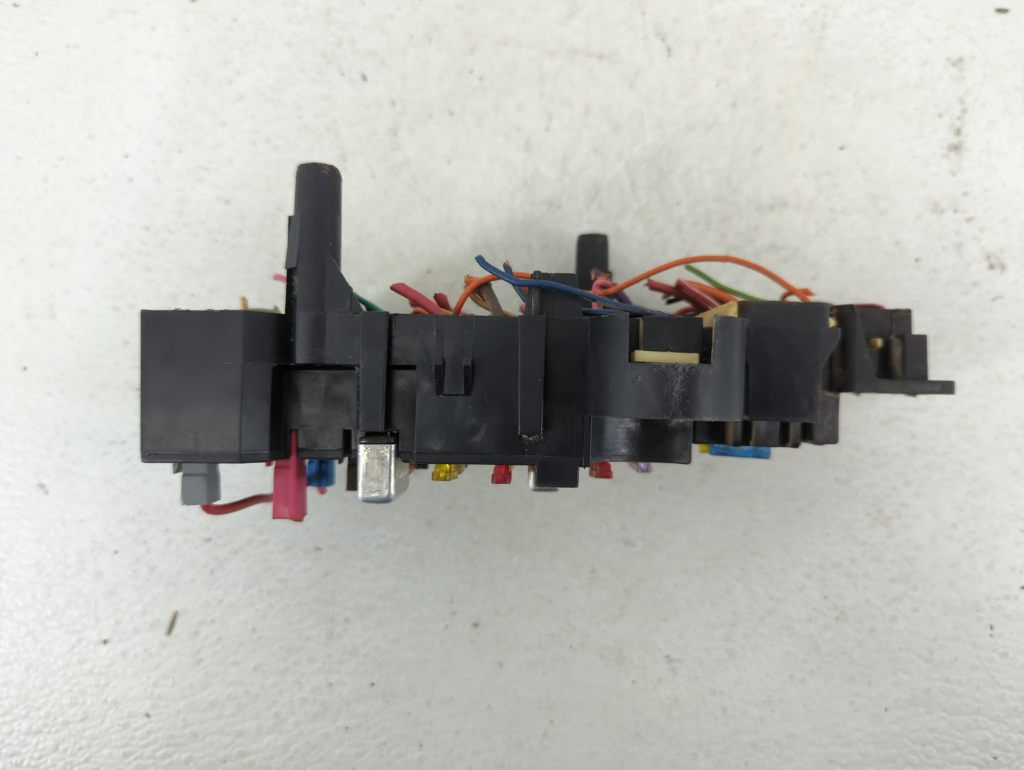 Infiniti G20 Chassis Control Module Ccm Bcm Body Control - Oemusedautoparts1.com