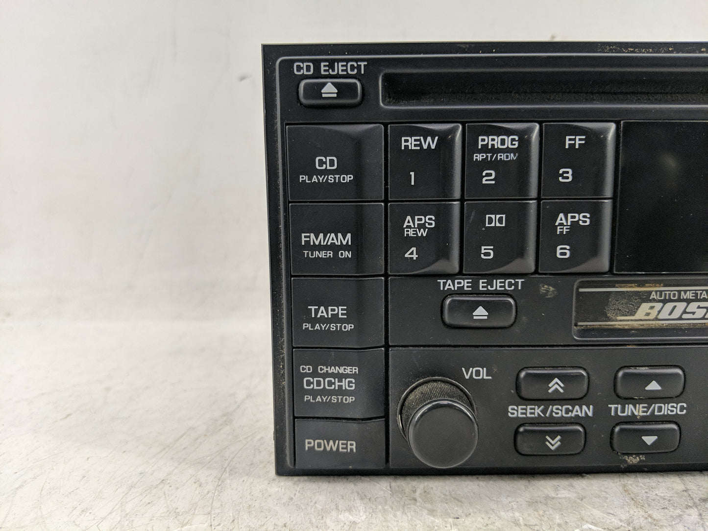 1995-1997 Infiniti J30 Radio AM FM Cd Player Receiver Replacement P/N:PP20831 Fits Fits 1995 1996 1997 OEM Used Auto Parts -