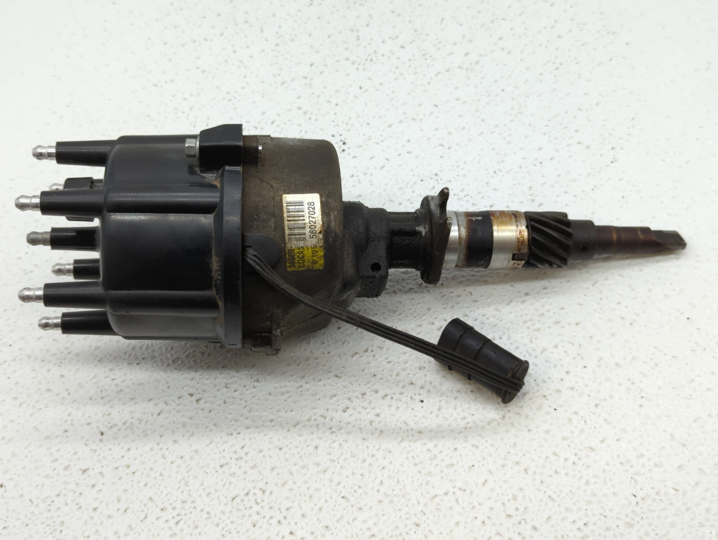 1995 Jeep Grand Cherokee Engine Ignition Distributor OEM P/N:56027028 Fits OEM Used Auto Parts - Oemusedautoparts1.com