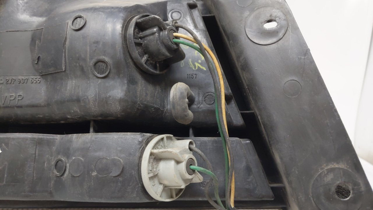 1995 Mazda 626 Tail Light Assembly Driver Left OEM P/N:2VP 937 655 Fits Fits 1996 1997 OEM Used Auto Parts - Oemusedautopart