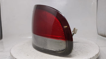1995 Mazda 626 Tail Light Assembly Passenger Right OEM P/N:2VP 937 655 Fits Fits 1993 1994 1996 1997 OEM Used Auto Parts